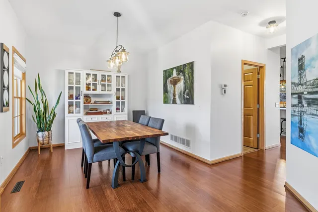 $642,000 | 1200 Creekside Crossing, Stillwater, MN 55082