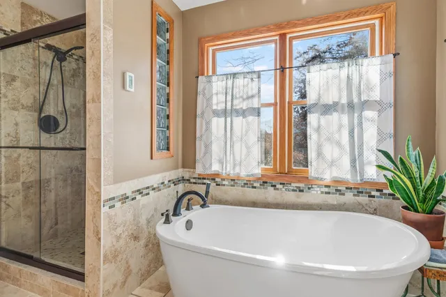 $642,000 | 1200 Creekside Crossing, Stillwater, MN 55082