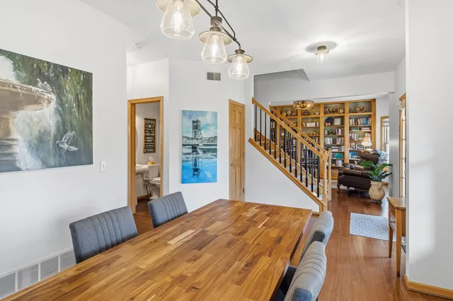 $642,000 | 1200 Creekside Crossing, Stillwater, MN 55082