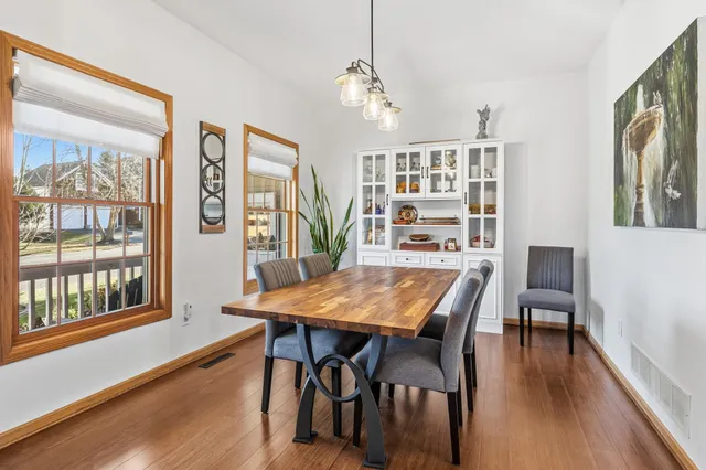 $642,000 | 1200 Creekside Crossing, Stillwater, MN 55082