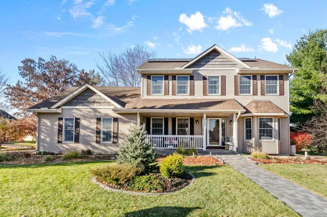 $642,000 | 1200 Creekside Crossing, Stillwater, MN 55082