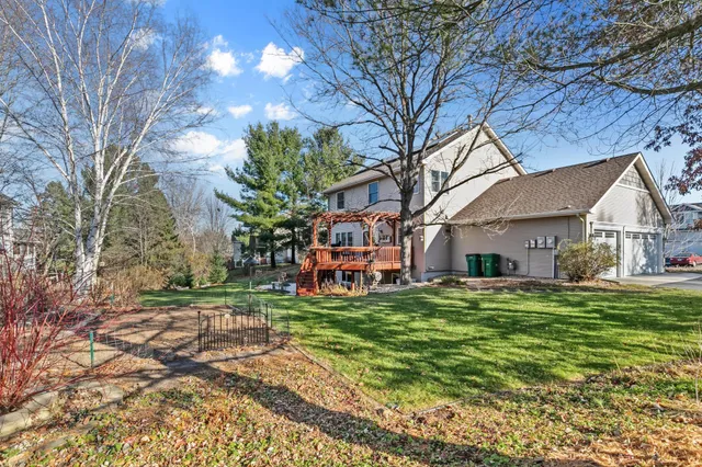 $642,000 | 1200 Creekside Crossing, Stillwater, MN 55082