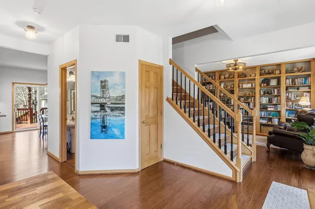 $642,000 | 1200 Creekside Crossing, Stillwater, MN 55082