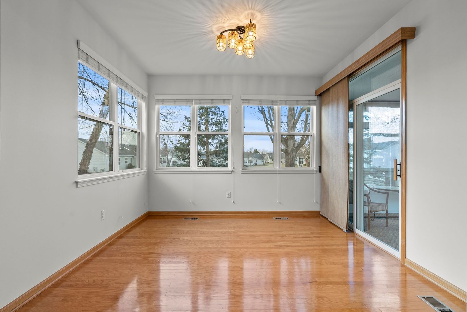 1534 Cadillac Circle Romeoville, IL 60446 - Photo 12 of 30