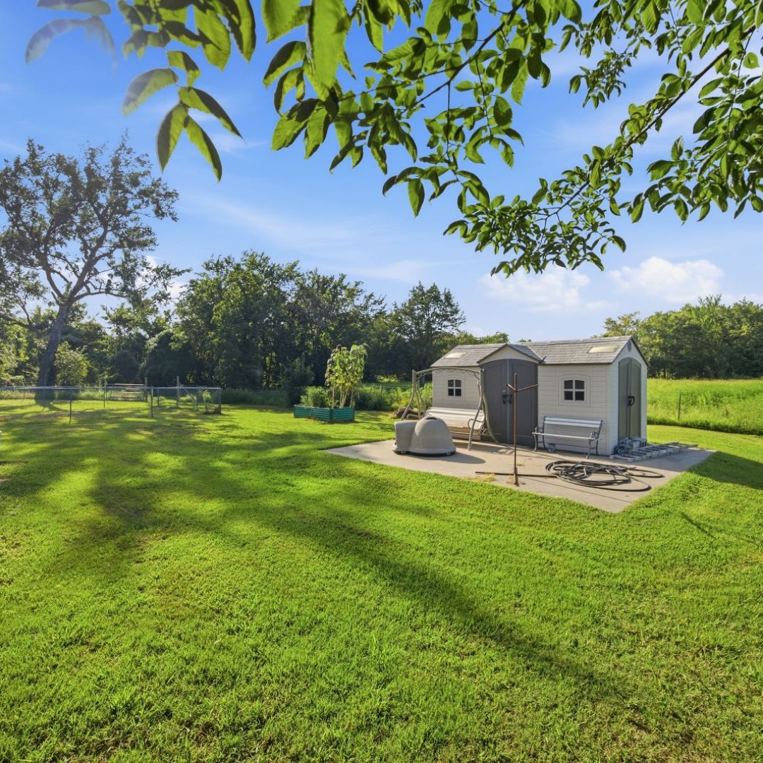 2696 Russellville Road Quinton, OK 74561 - Photo 34 of 40 Expansive green lawn with mature trees.