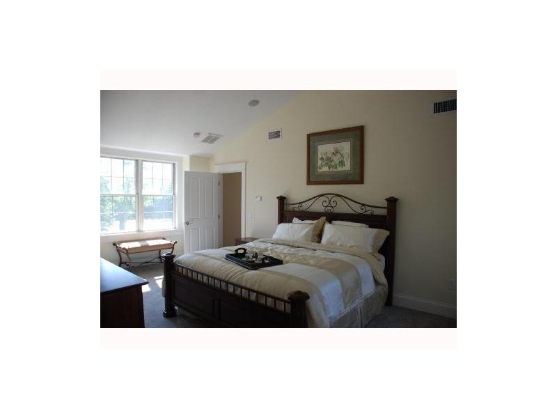 53 Sandy Point Farm Road, Unit 2 Portsmouth, RI 02871 - Photo 5 of 6 Master Bedroom.