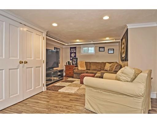 24 Pilgrim Road Wellesley, MA 02481 - Photo 24 of 29