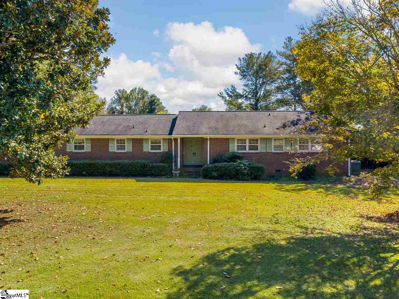 27 Rollingreen Road Greer, SC 29651 - Photo 1 of 32 Gallery Image 1