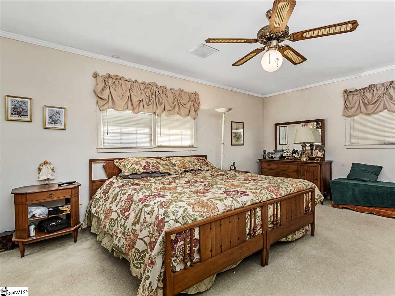 27 Rollingreen Road Greer, SC 29651 - Photo 19 of 32 Gallery Image 19