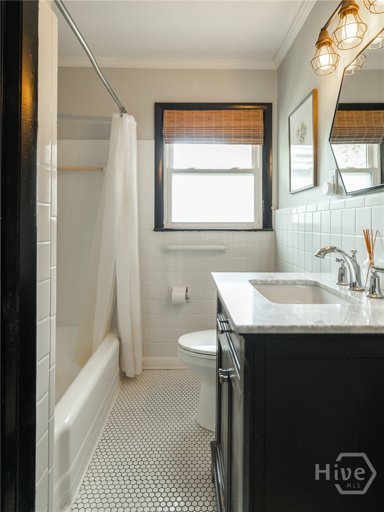 130 Oakdale Road Athens, GA 30606 - Photo 28 of 61 Split up- bath