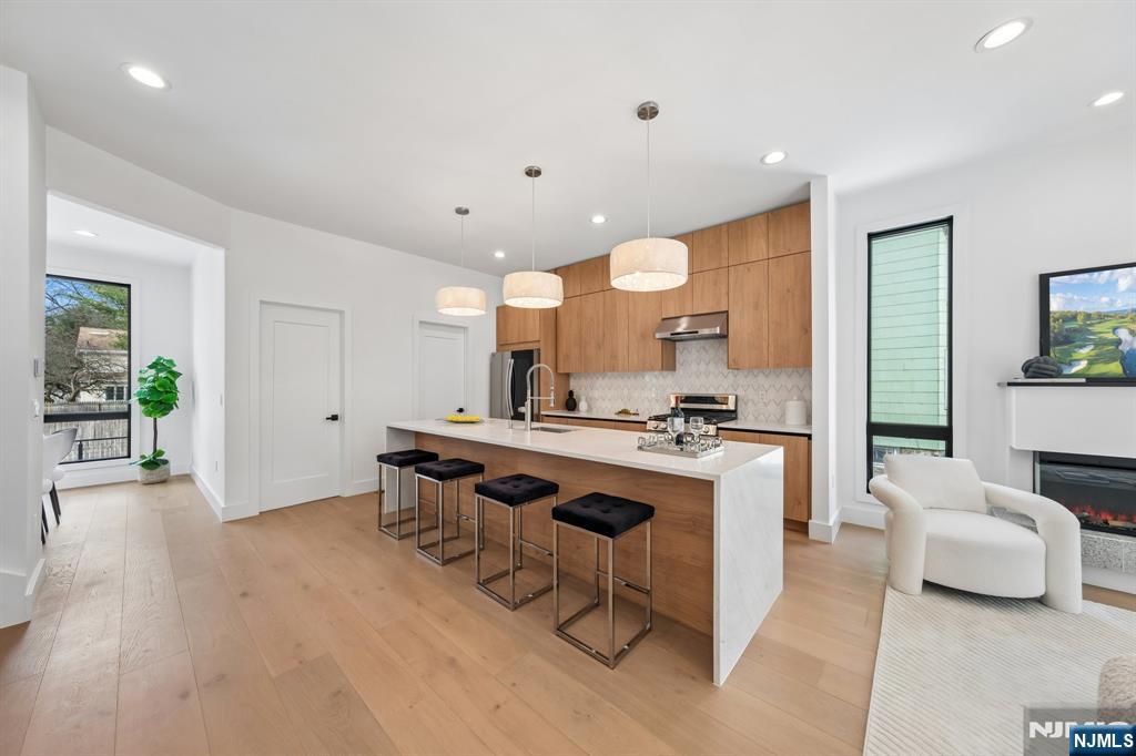 43 Grove Street Tenafly, NJ 07670 - Photo 8 of 37