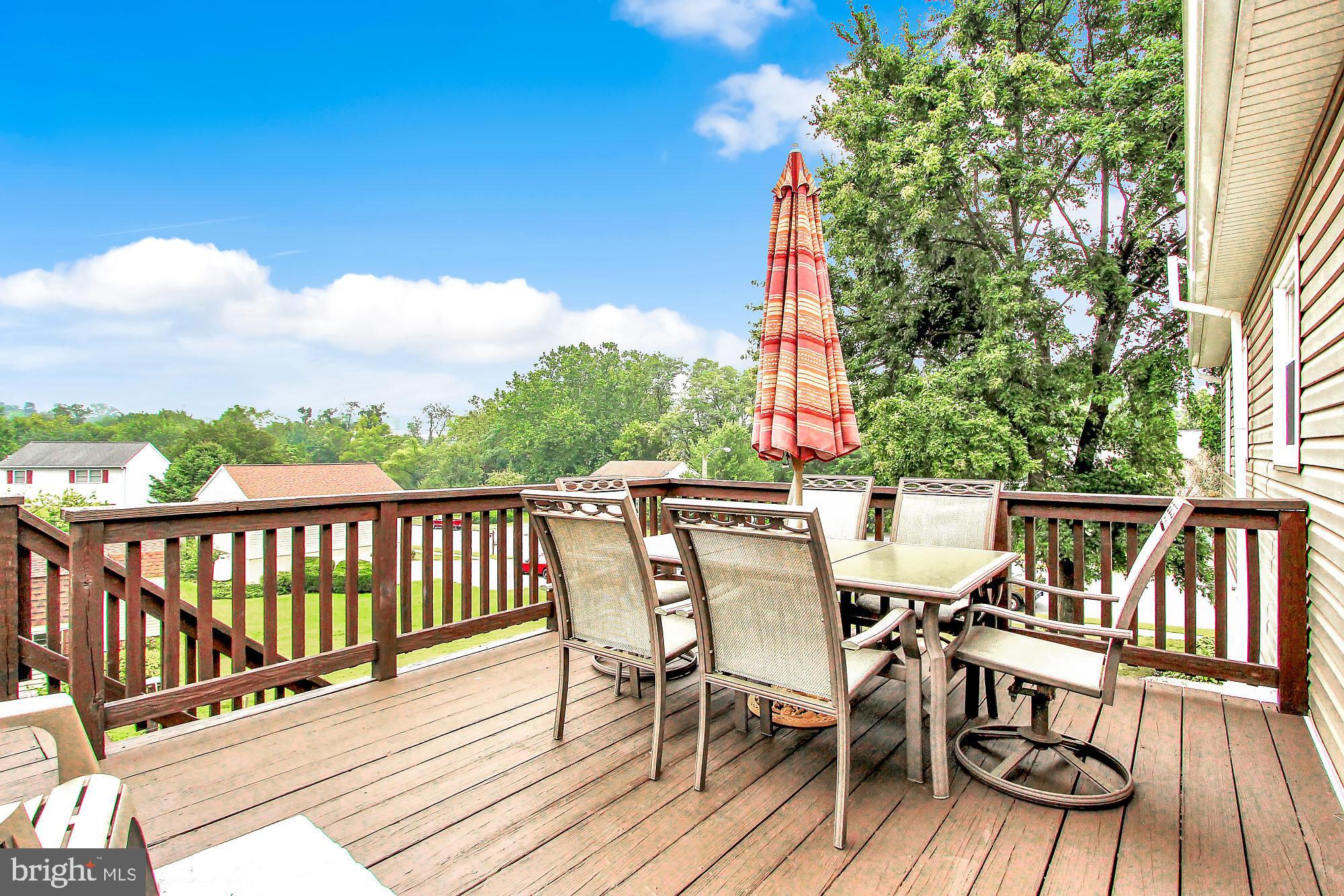 2 Briarcliff Road Elizabethtown, PA 17022 - Photo 21 of 27 Deck