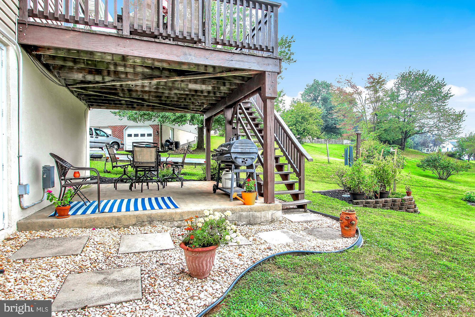 2 Briarcliff Road Elizabethtown, PA 17022 - Photo 22 of 27 Rear View