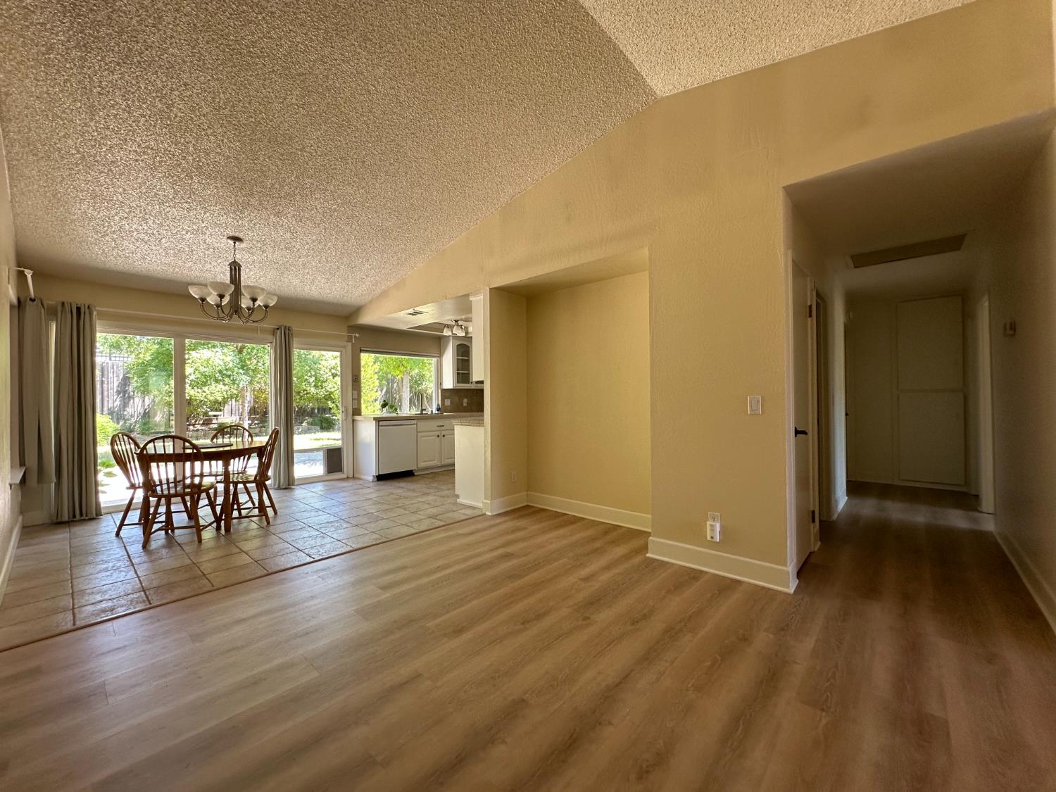 5727 Muldrow Road Sacramento, CA 95841 - Photo 10 of 61