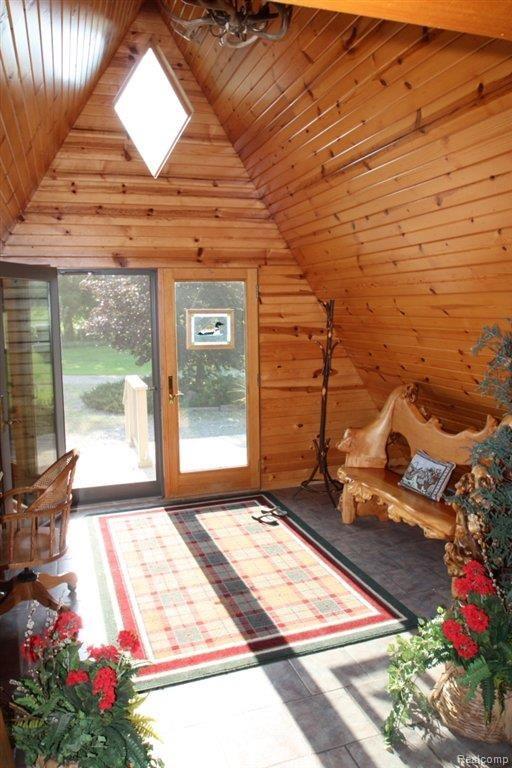 8280 Logana Road Avoca, MI 48006 - Photo 5 of 37 8280 Logana entry.JPG