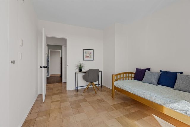 $918,000 | 85 East India Row, Unit 16C, Boston, MA 02110