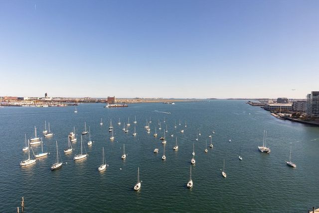 $918,000 | 85 East India Row, Unit 16C, Boston, MA 02110