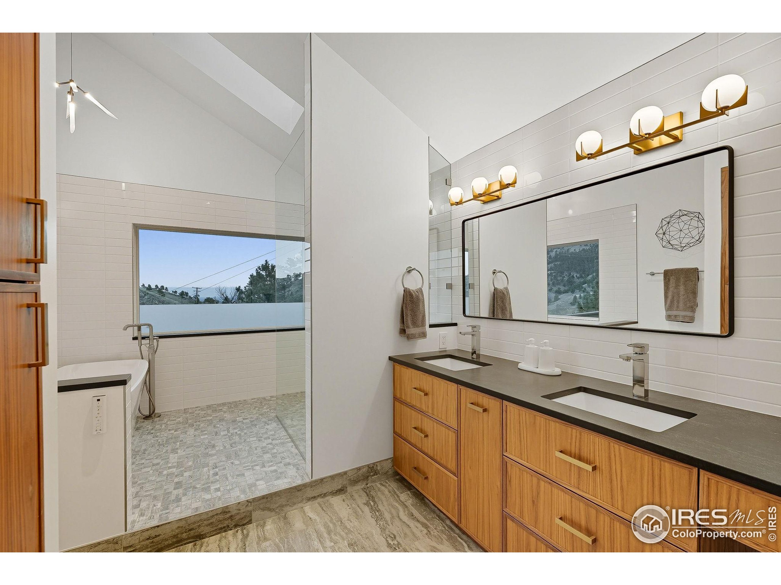 71 Ridge Drive Boulder, CO 80304 - Photo 4 of 42