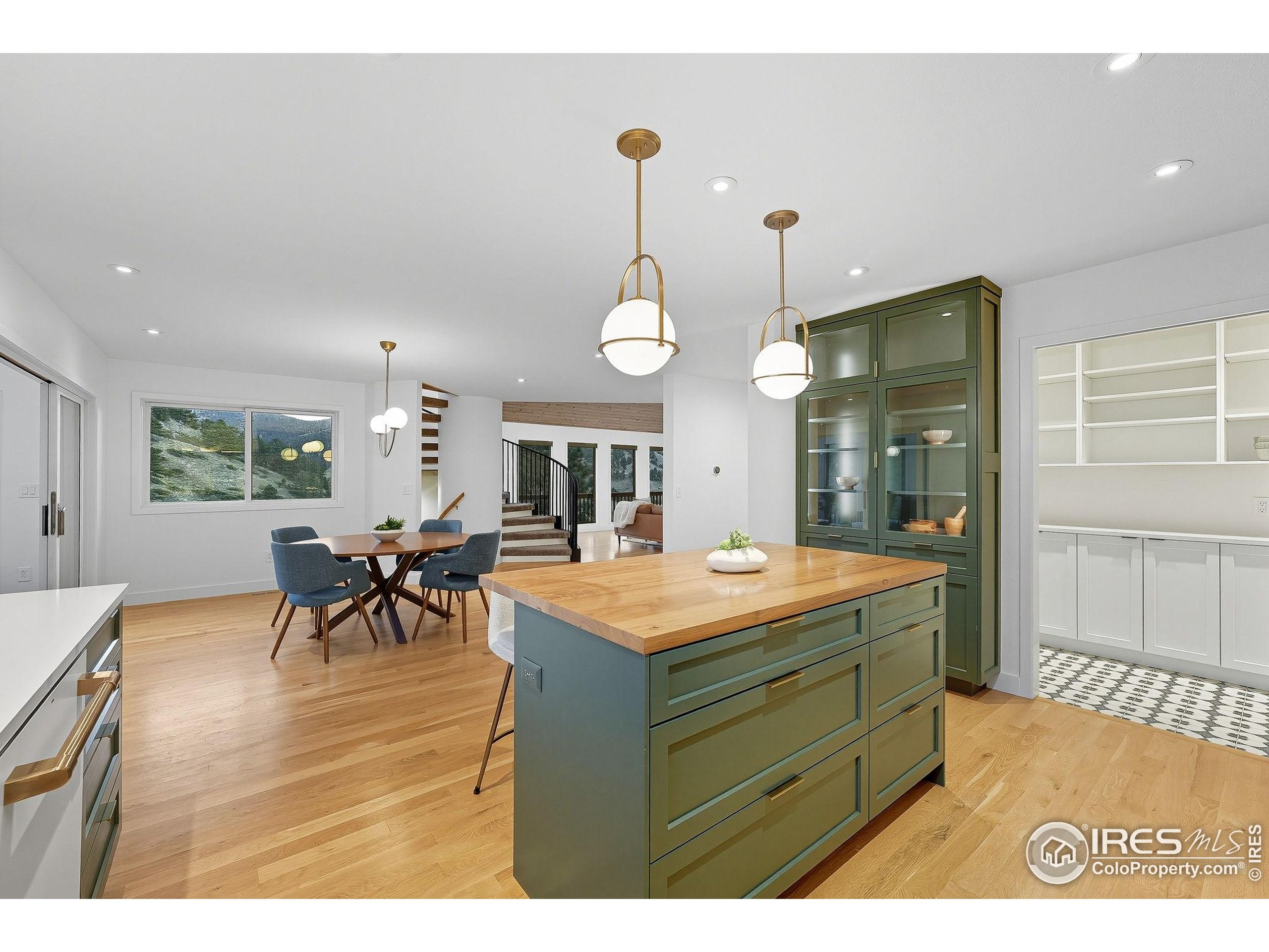 71 Ridge Drive Boulder, CO 80304 - Photo 9 of 42