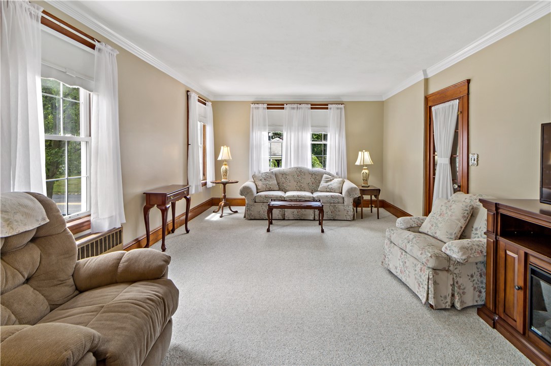 363 Mendon Road Attleboro, MA 02703 - Photo 14 of 39 Gallery Image 14