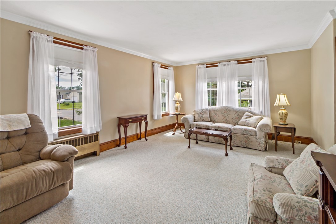 363 Mendon Road Attleboro, MA 02703 - Photo 16 of 39 Gallery Image 16