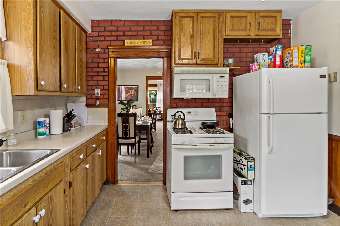 363 Mendon Road Attleboro, MA 02703 - Photo 27 of 39 Gallery Image 27