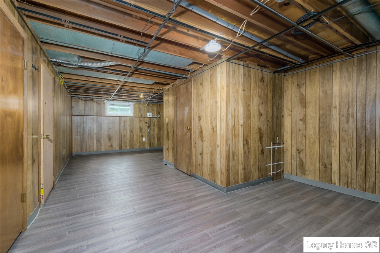 5890 Ridgebrook Drive, Unit 5892 Grand Rapids, MI 49508 - Photo 19 of 38
