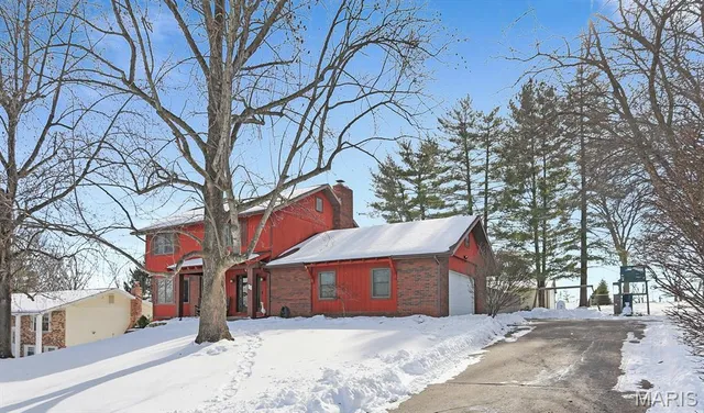 $315,000 | 51 Berkshire Drive, Washington, MO 63090