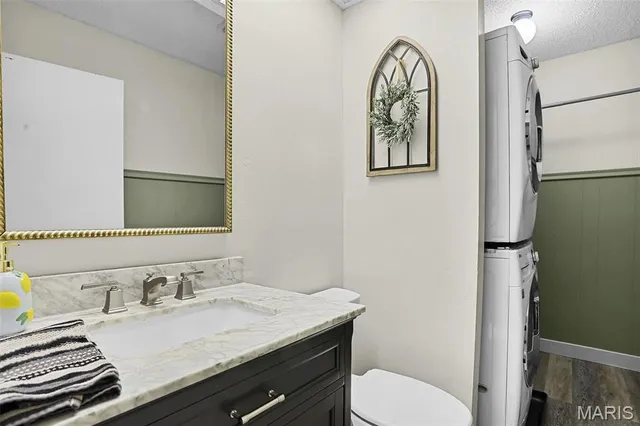 $315,000 | 51 Berkshire Drive, Washington, MO 63090