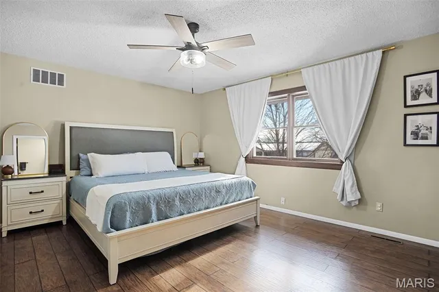 $315,000 | 51 Berkshire Drive, Washington, MO 63090