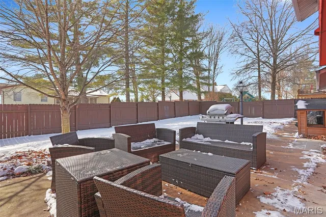 $315,000 | 51 Berkshire Drive, Washington, MO 63090