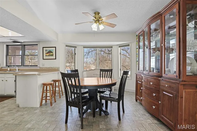 $315,000 | 51 Berkshire Drive, Washington, MO 63090