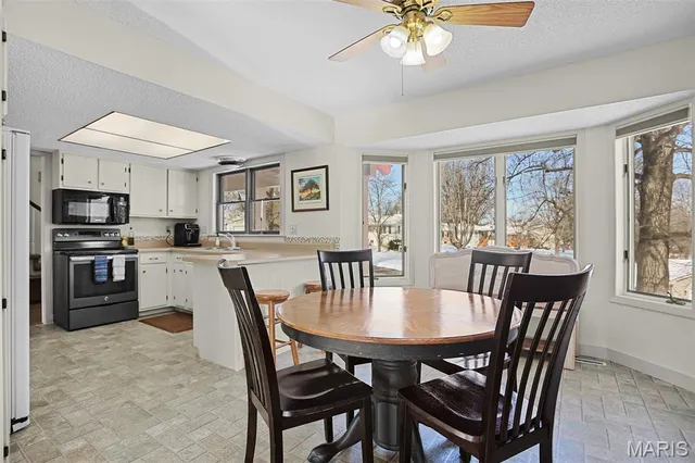 $315,000 | 51 Berkshire Drive, Washington, MO 63090