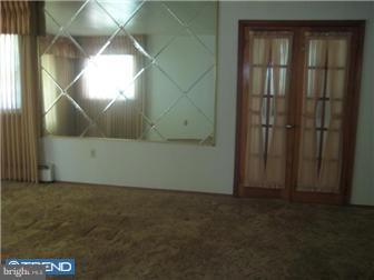132 Kelly Driver Road Clementon, NJ 08021 - Photo 5 of 12