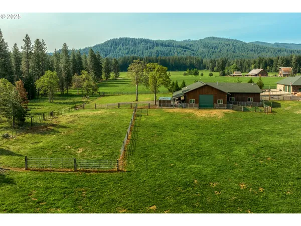 $1,950,000 | 60 Jennings Road, Trout Lake, WA 98650