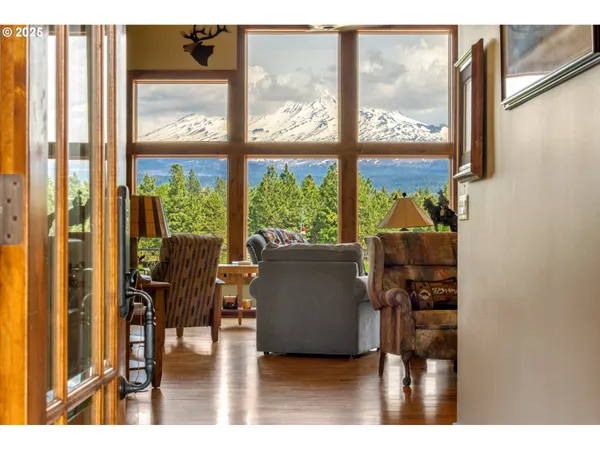 $1,950,000 | 60 Jennings Road, Trout Lake, WA 98650