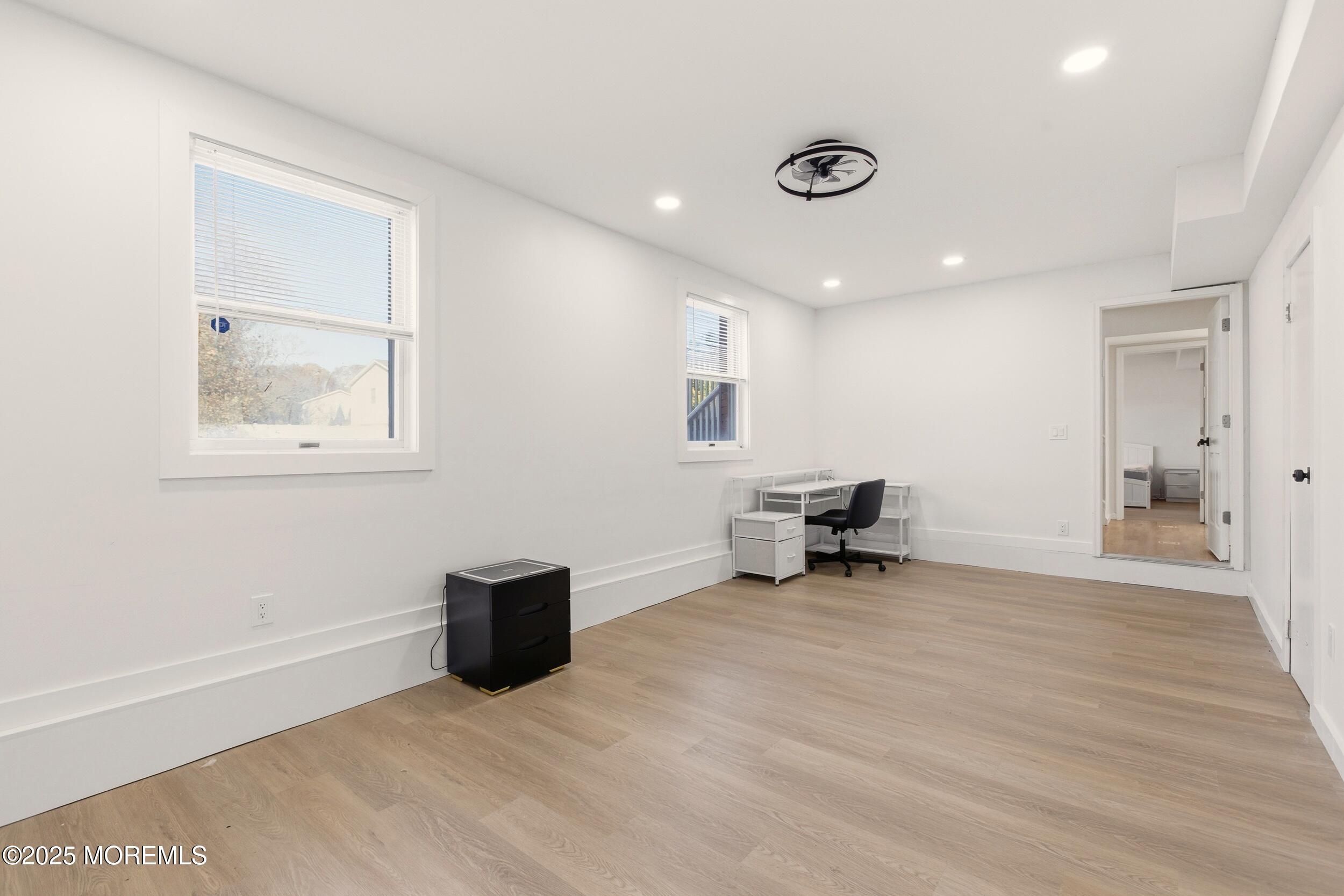 75 Hickory Hill Road Jackson, NJ 08527 - Photo 27 of 30 a view of a livingroom with a furniture and a window