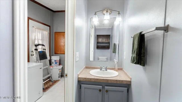 $349,900 | 916 Scenic River Road, Madisonville, TN 37354