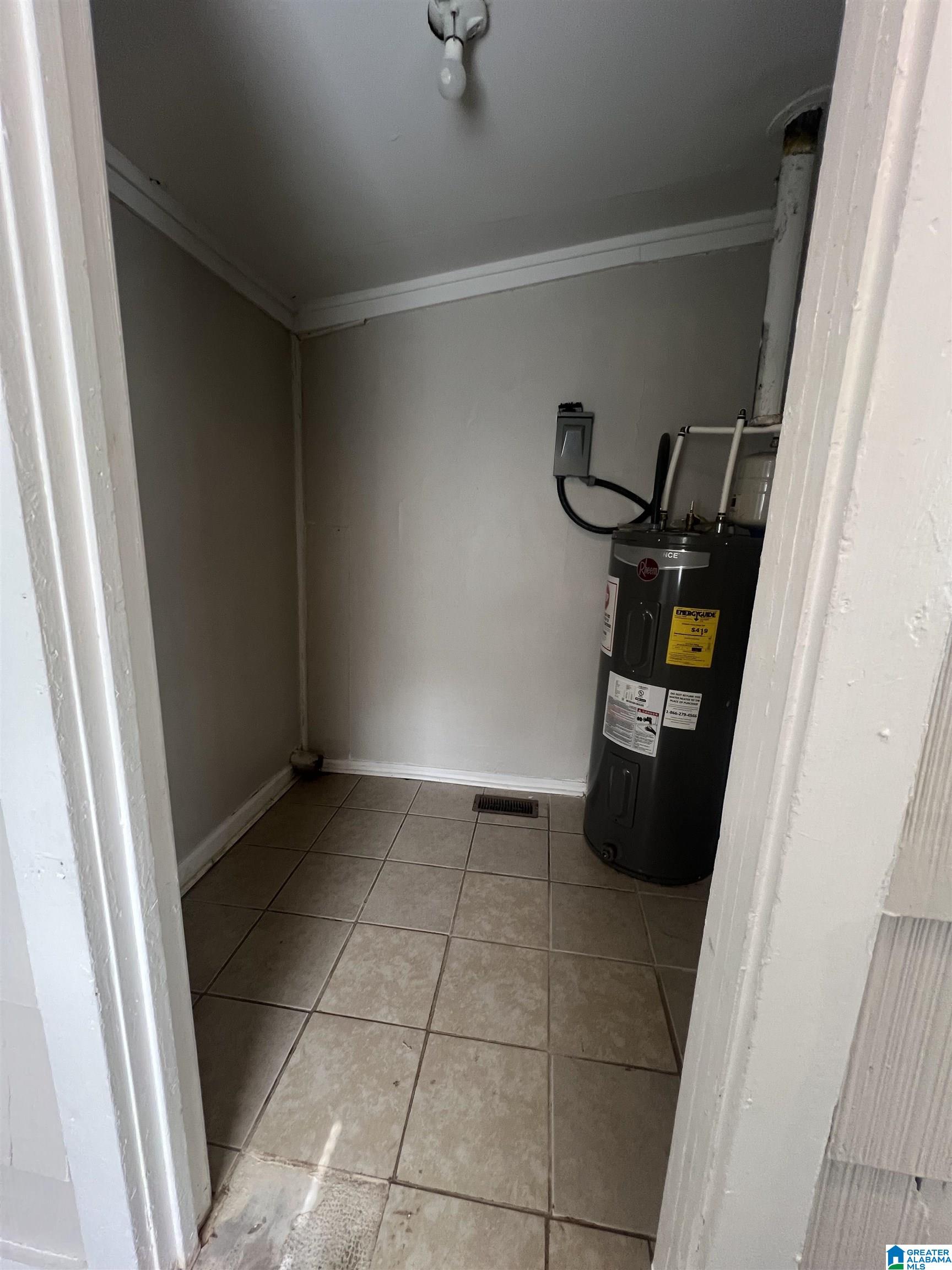 804 48th Place Fairfield, AL 35064 - Photo 10 of 17