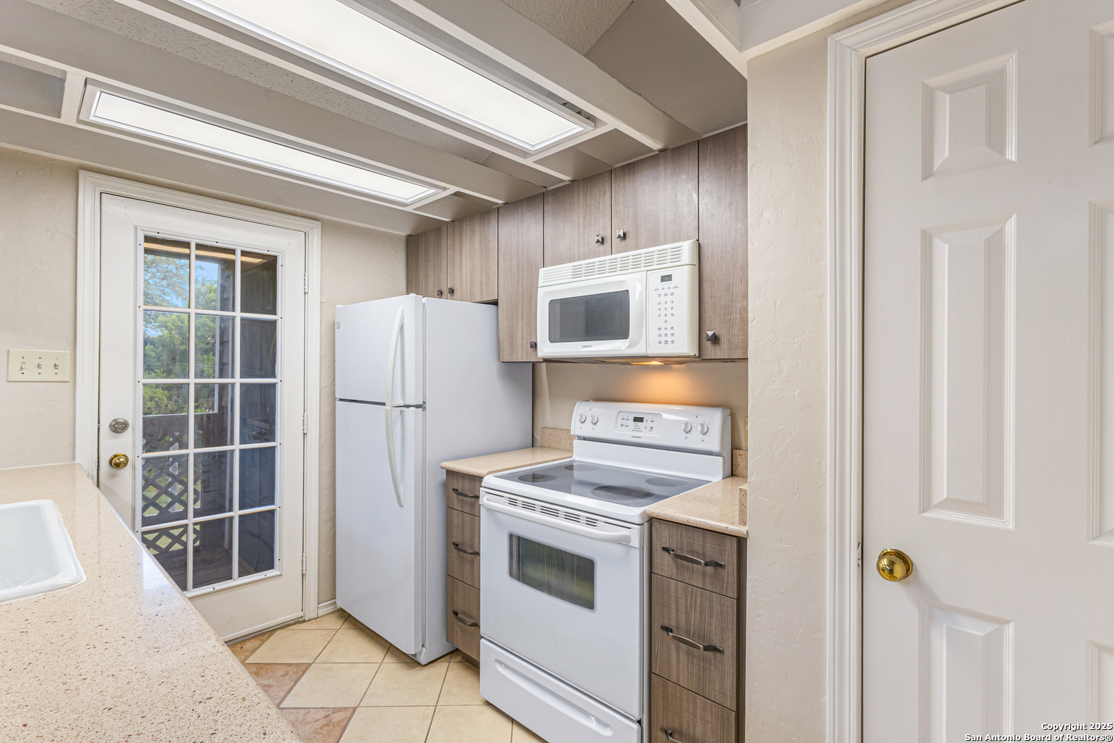 14745 Babcock Road, Unit 204 San Antonio, TX 78249 - Photo 8 of 22