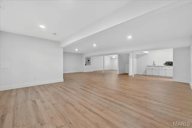 $865,000 | 814 Holland Avenue, Webster Groves, MO 63119