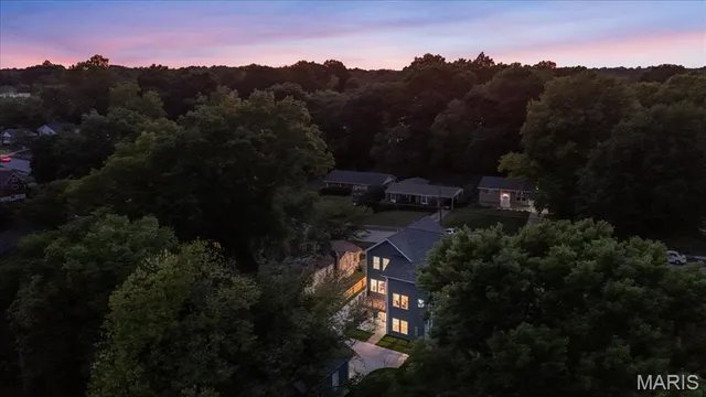 $865,000 | 814 Holland Avenue, Webster Groves, MO 63119