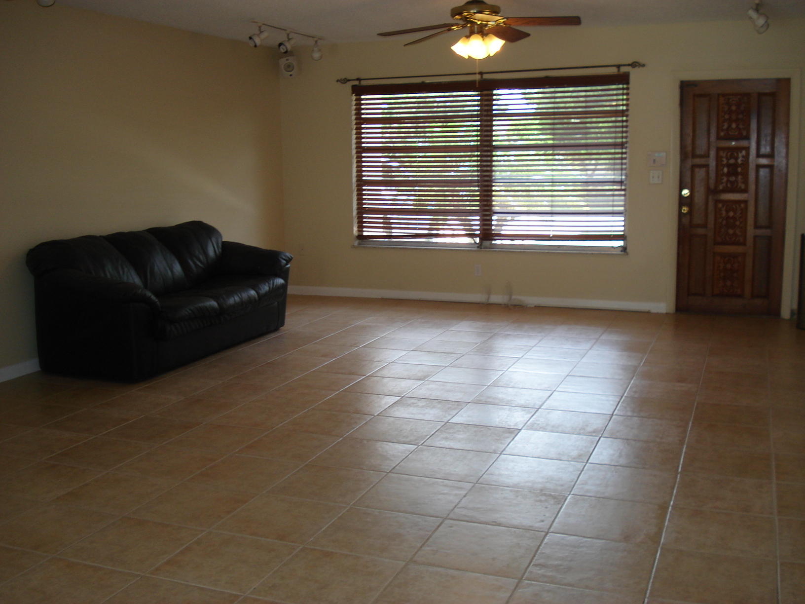 5377 Garfield Road Delray Beach, FL 33484 - Photo 9 of 16 001
