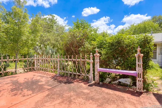 $1,725,000 | 2422 Hillcrest Drive, San Antonio, TX 78228