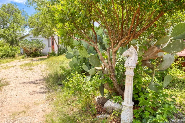 $1,725,000 | 2422 Hillcrest Drive, San Antonio, TX 78228