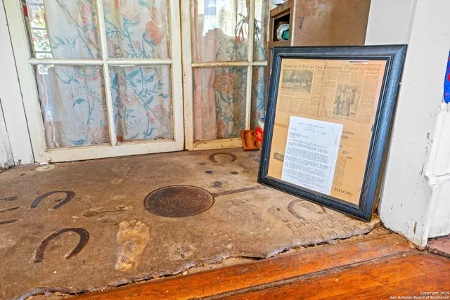 $1,725,000 | 2422 Hillcrest Drive, San Antonio, TX 78228