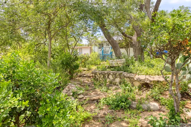 $1,725,000 | 2422 Hillcrest Drive, San Antonio, TX 78228