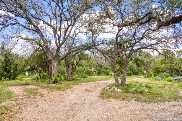 $1,725,000 | 2422 Hillcrest Drive, San Antonio, TX 78228