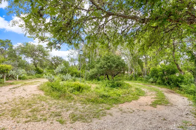 $1,725,000 | 2422 Hillcrest Drive, San Antonio, TX 78228