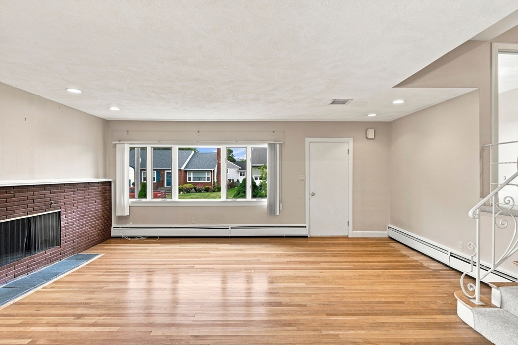 48 Auburndale Road Marblehead, MA 01945 - Photo 10 of 42 Gallery Image 10